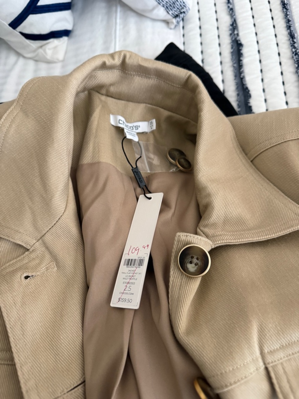 Women's Chico's Jacket - Picture 2 of 2
